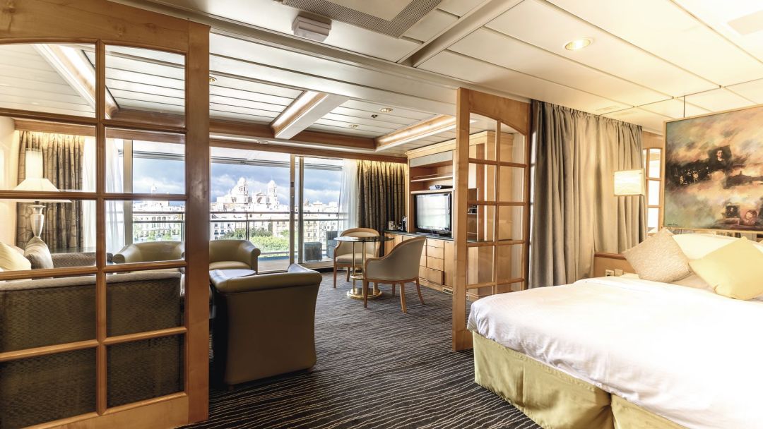 Marella Discovery Executive Suite 1.jpg